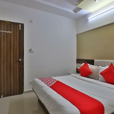 Hotel Sunstay Ahmadabad Zewnętrze zdjęcie