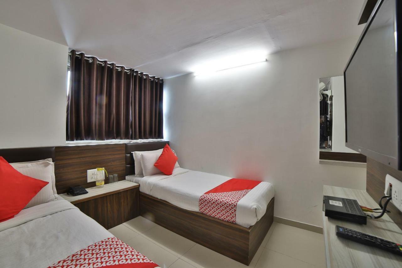 Hotel Sunstay Ahmadabad Zewnętrze zdjęcie