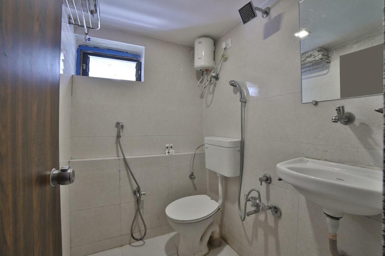 Hotel Sunstay Ahmadabad Zewnętrze zdjęcie